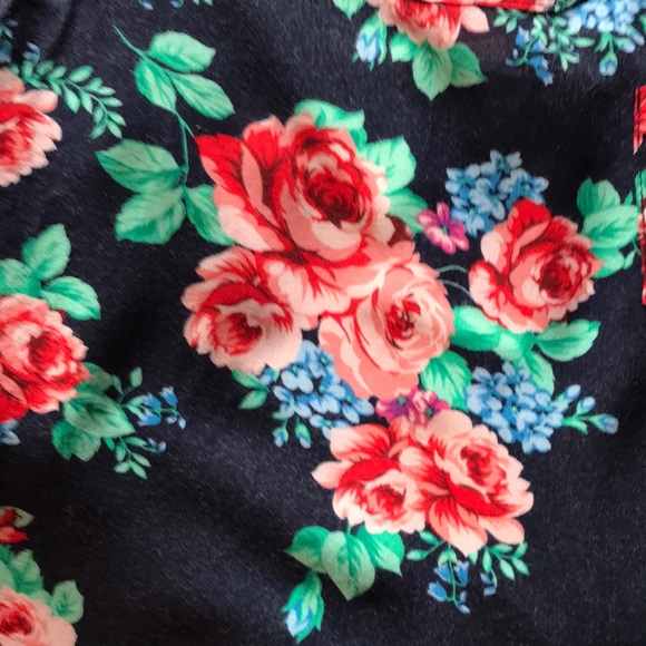 Top - Picture 3 of 3